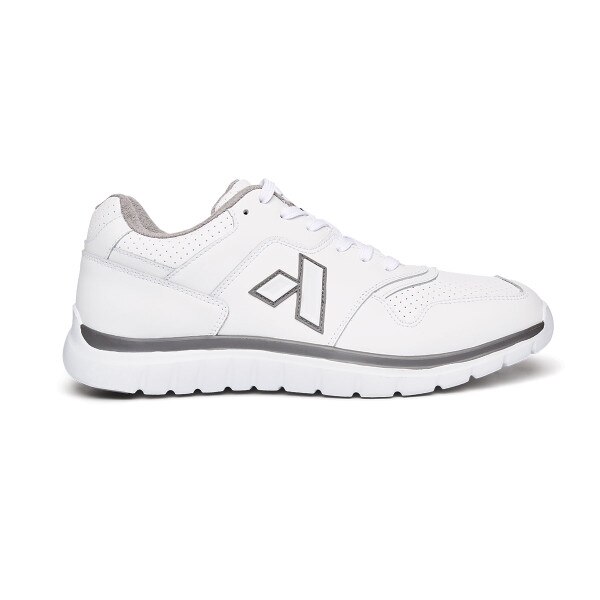 No. 50 Sport Trainer in White